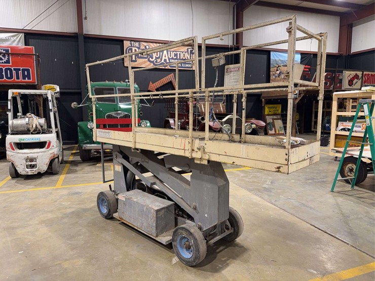 stratolift-krx20-scissor-lift-image-4