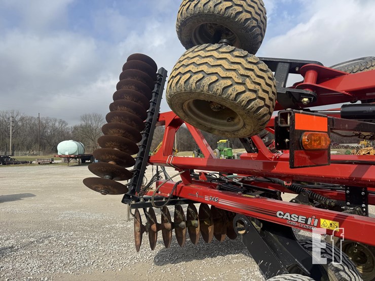 2021-case-ih-true-tandem-345-image-16