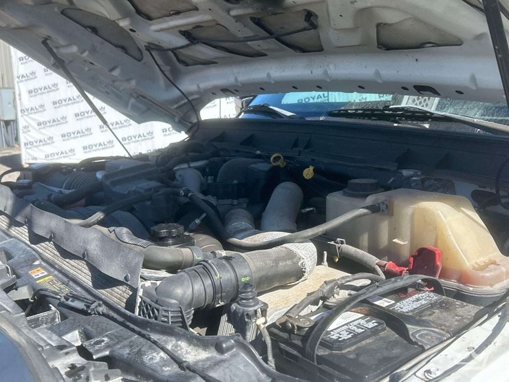 2013-ford-f450-image-9