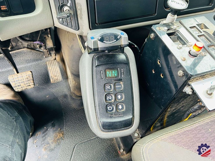 2012-international-durastar-4300-image-85