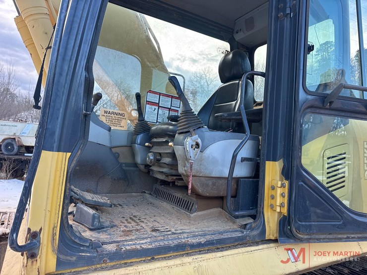 komatsu-pc200-lc-7l-image-23