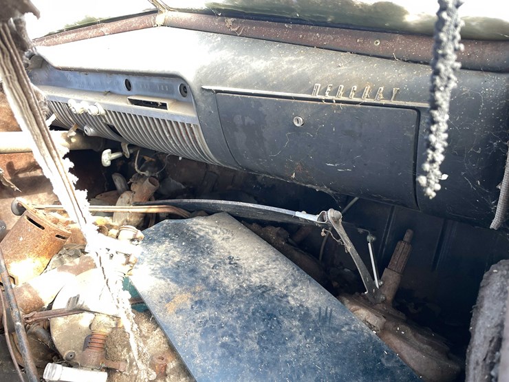 #13026-•-(1)-vintage-truck-and-(2)-vintage-cars-(no-title)-image-147