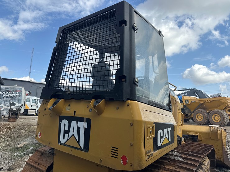 caterpillar-d5k-image-8