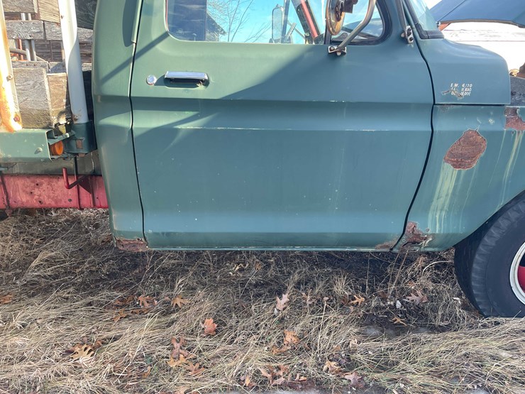 1976-ford-f350-image-23