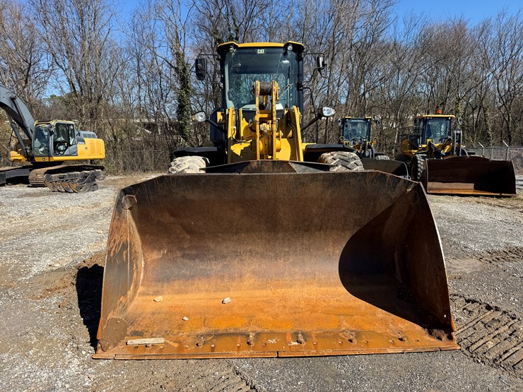 2016-caterpillar-938m-image-8