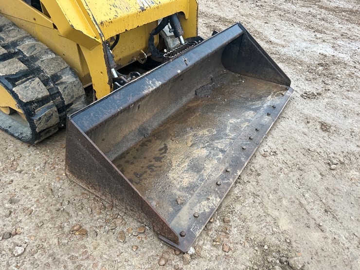 2017-caterpillar-259d-image-9