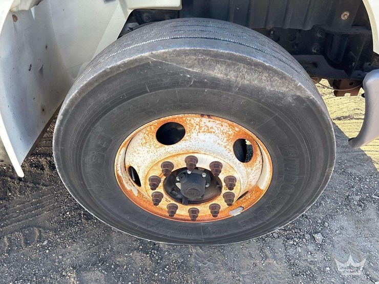 2014-international-durastar-4300-image-35