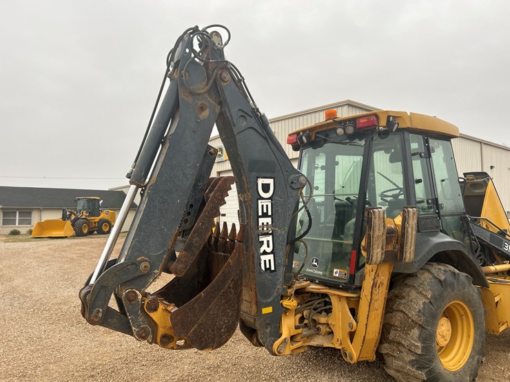 2011-deere-310sj-image-34