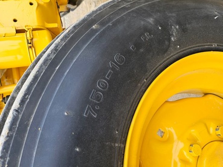 #47-•-international-2506-tractor-image-39