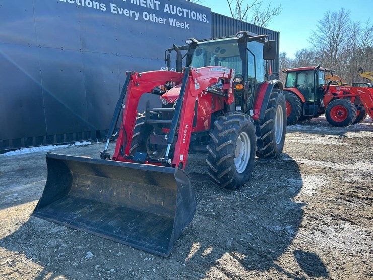 2023-massey-ferguson-5711-image-8