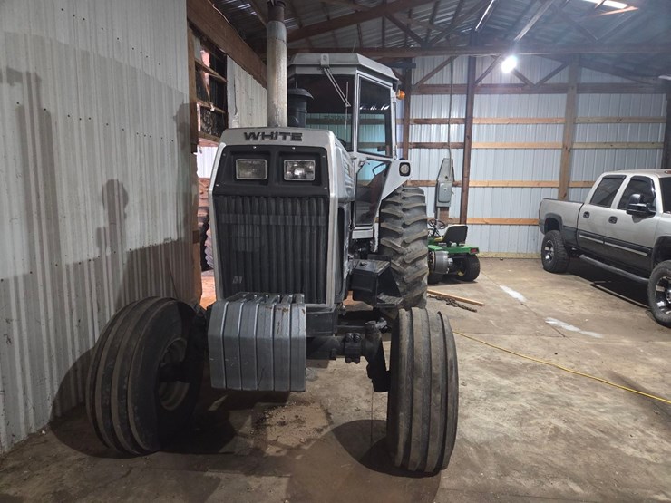 1979-white-2-155-image-2