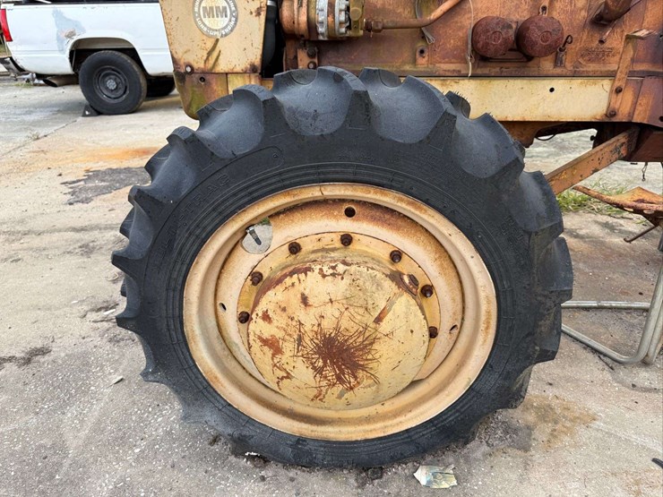 minneapolis-moline-g708-image-18