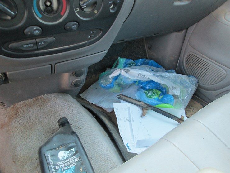 2000-toyota-tundra-image-29