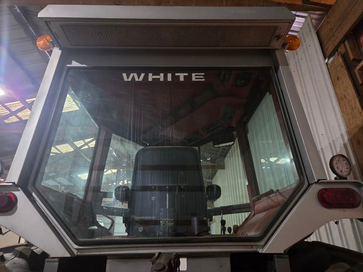 1979-white-2-155-image-22