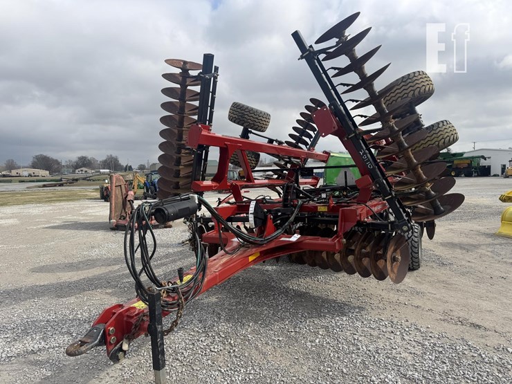 2021-case-ih-true-tandem-345-image-1