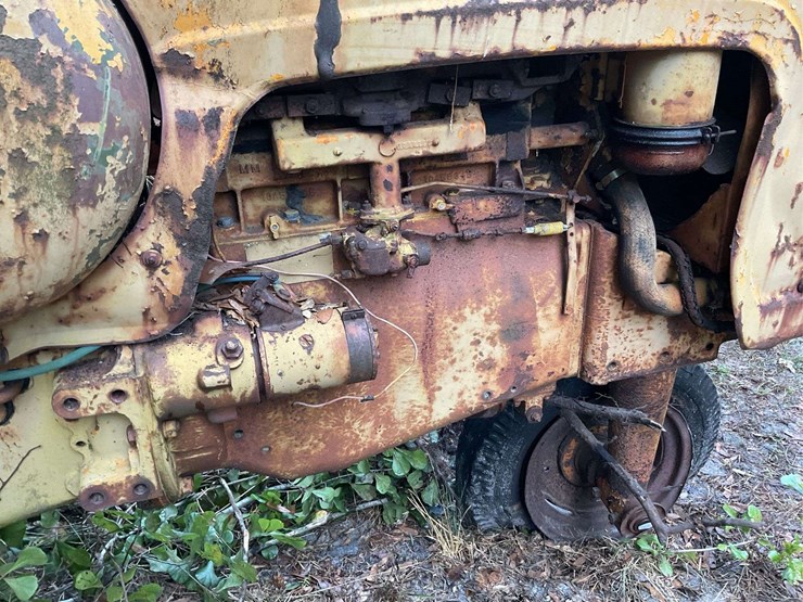 minneapolis-moline-parts-tractor-image-10