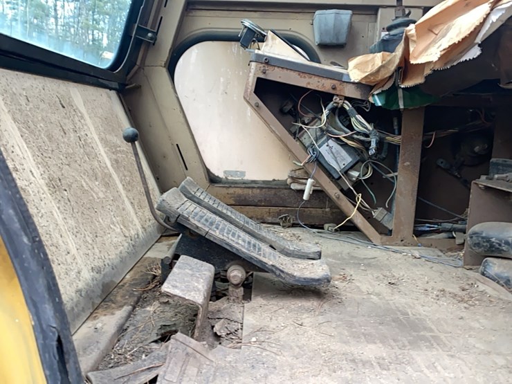 caterpillar-el180-image-16