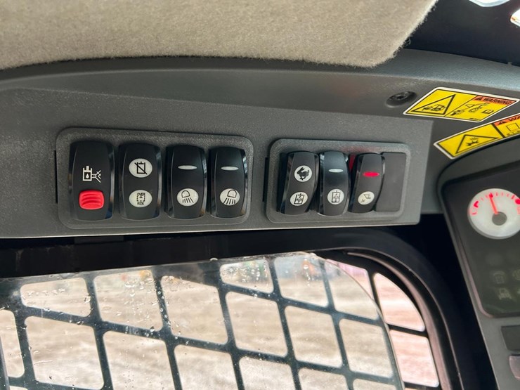 caterpillar-279c-image-23