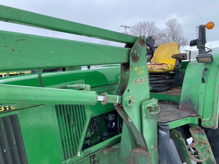 john-deere-6310-image-30