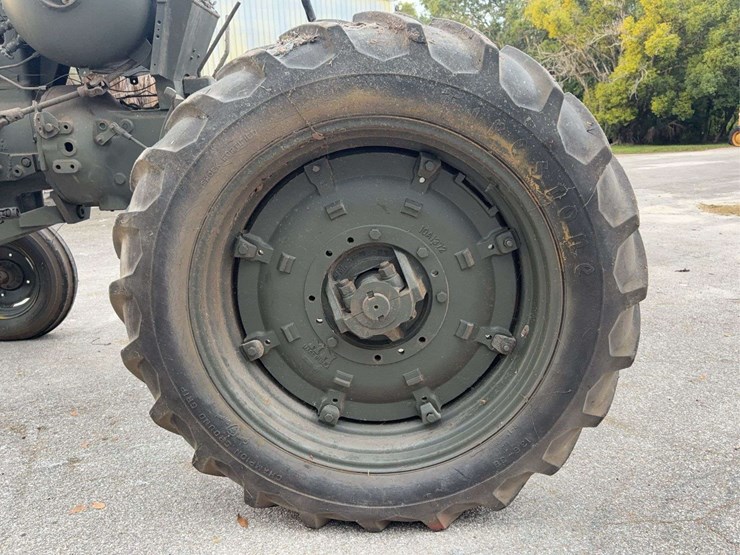 minneapolis-moline-m5-image-30