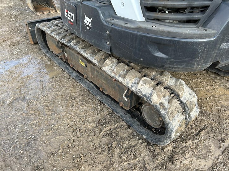 2021-bobcat-e60-image-17
