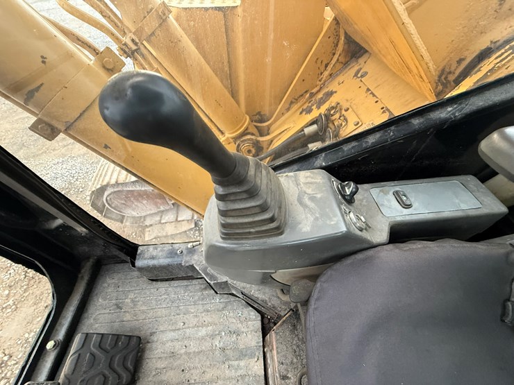 2004-caterpillar-321c-image-57