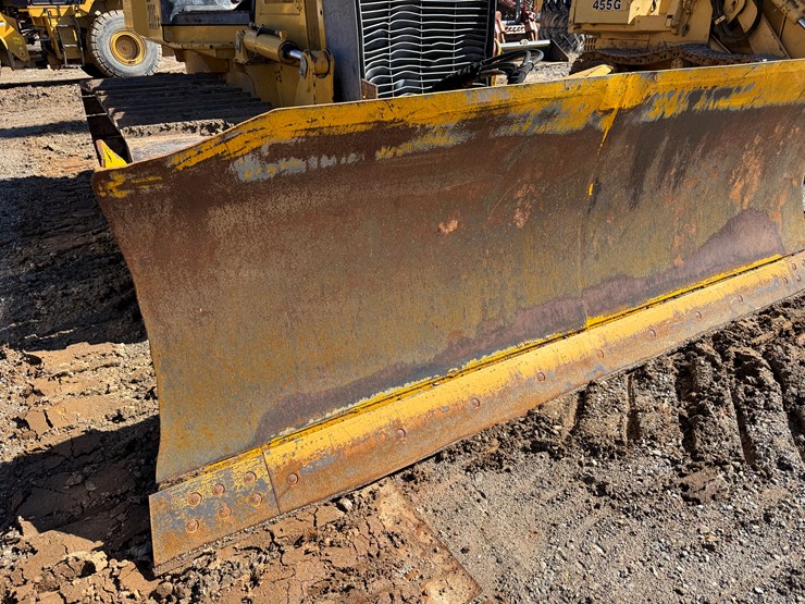 2006-deere-700j-image-9