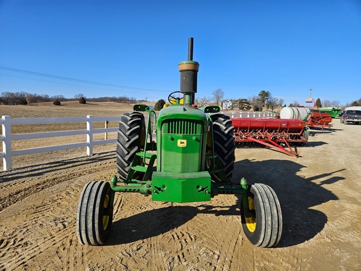 john-deere-4020-image-8