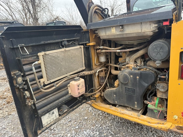 caterpillar-299d2-image-20