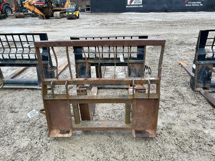 38”-skid-steer-pallet-forks-image-3