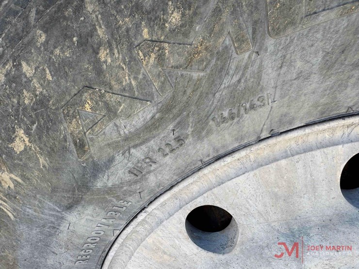 1998-mack-rd688s-image-9