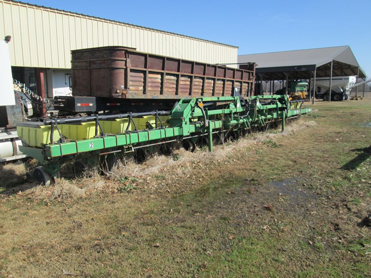 john-deere-1720-image-2