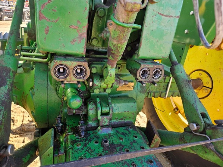john-deere-4020-image-19