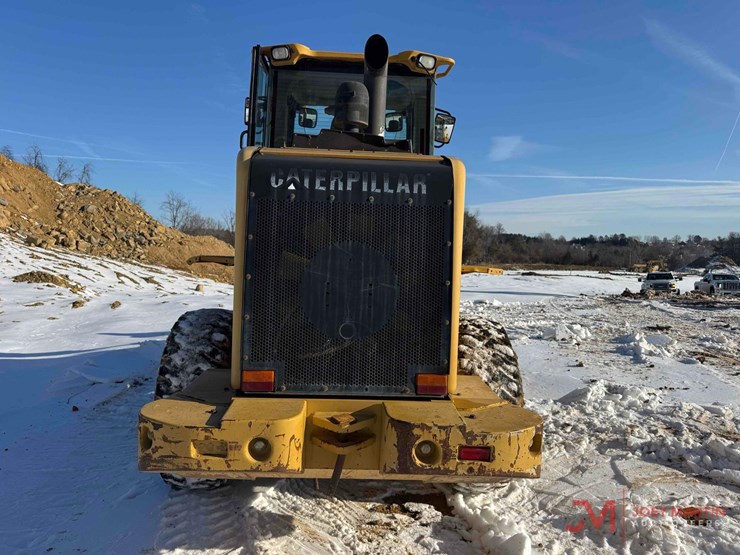 caterpillar-930g-image-17