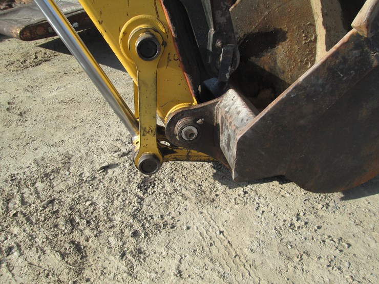 deere-200-lc-image-29