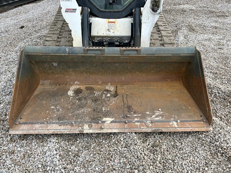 2022-bobcat-t770-image-9