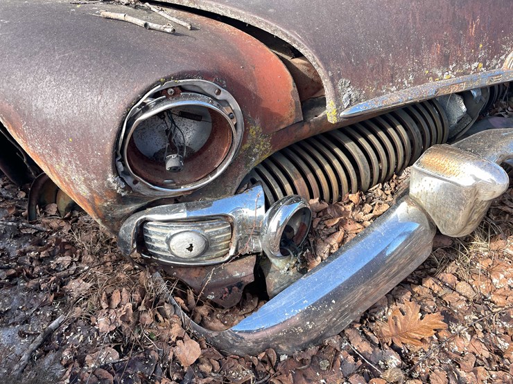 #13026-•-(1)-vintage-truck-and-(2)-vintage-cars-(no-title)-image-126