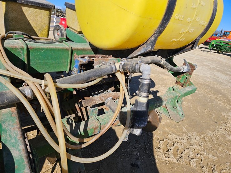 john-deere-7000-image-13