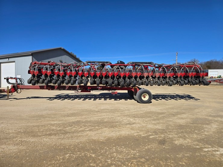 2007-case-ih-1200-image-2