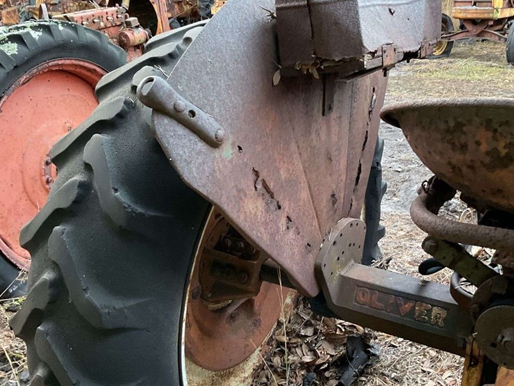 oliver-gas-tractor-image-8