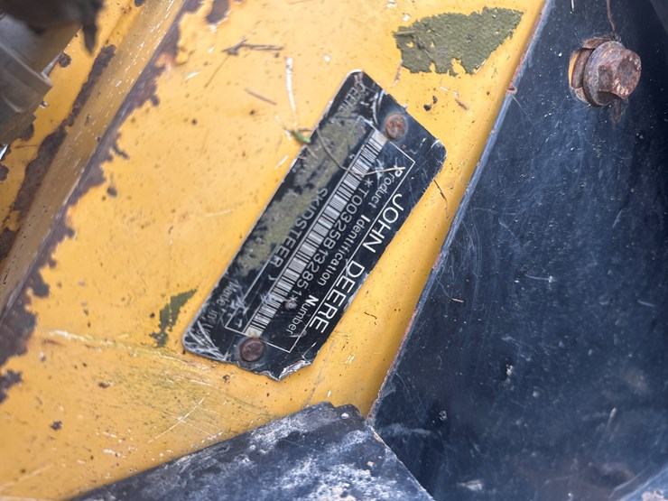 deere-325-image-50