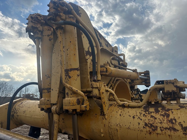 caterpillar-621b-image-46