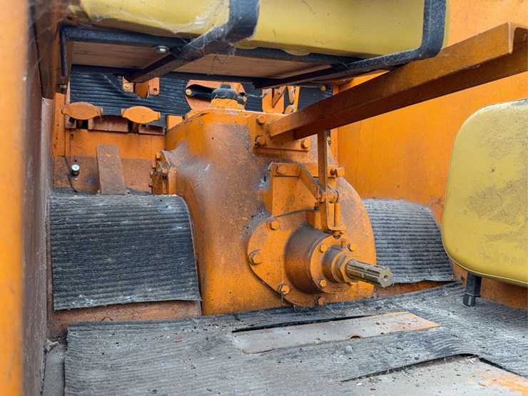 minneapolis-moline-udlx-image-11