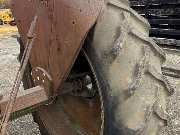 oliver-super-88-diesel-image-30