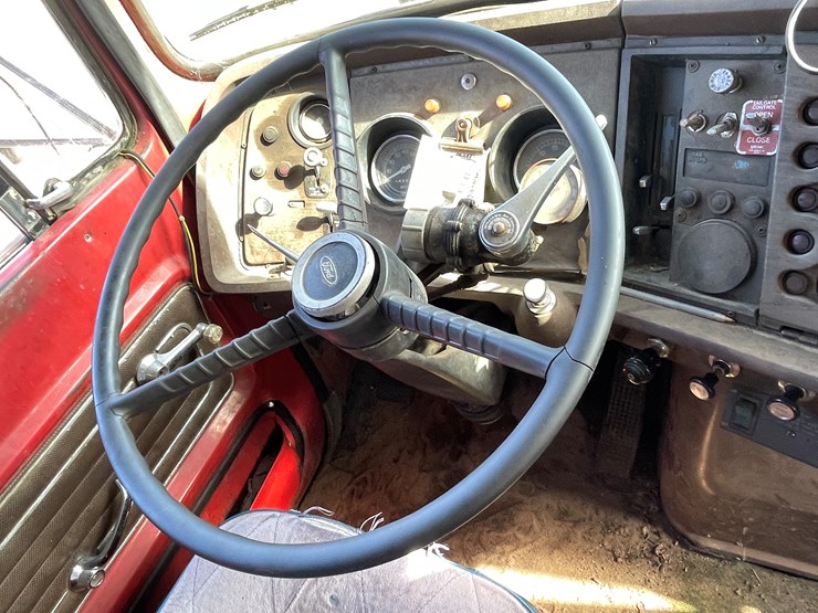 #13013-•-1977-ford-dump-truck-(has-wi-title)-image-35