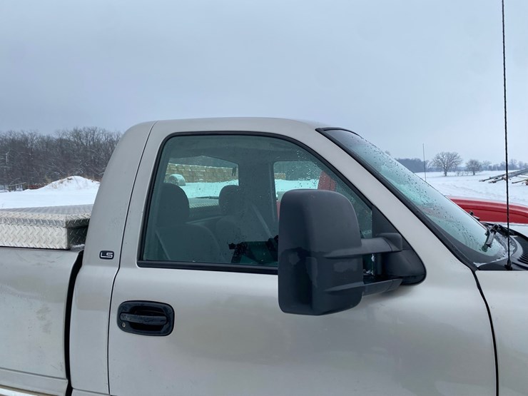 2001-chevrolet-pickup-image-11