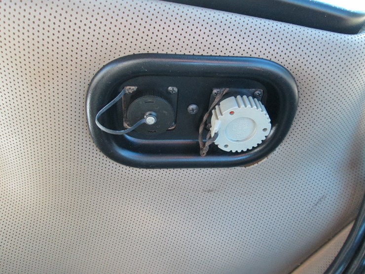 case-ih-magnum-305-image-44