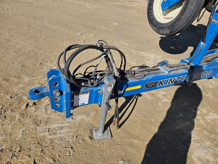 kinze-3600-image-57