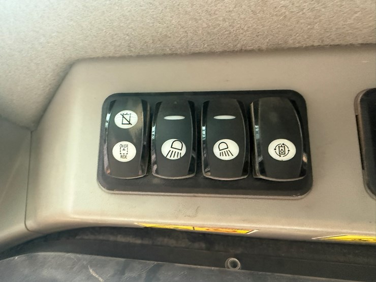 caterpillar-299d2-image-38