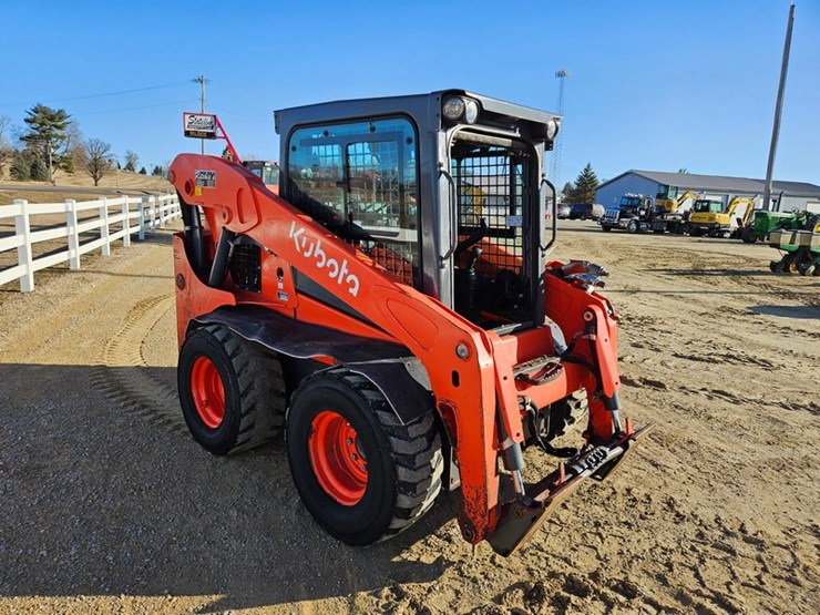 2022-kubota-ssv75-image-7